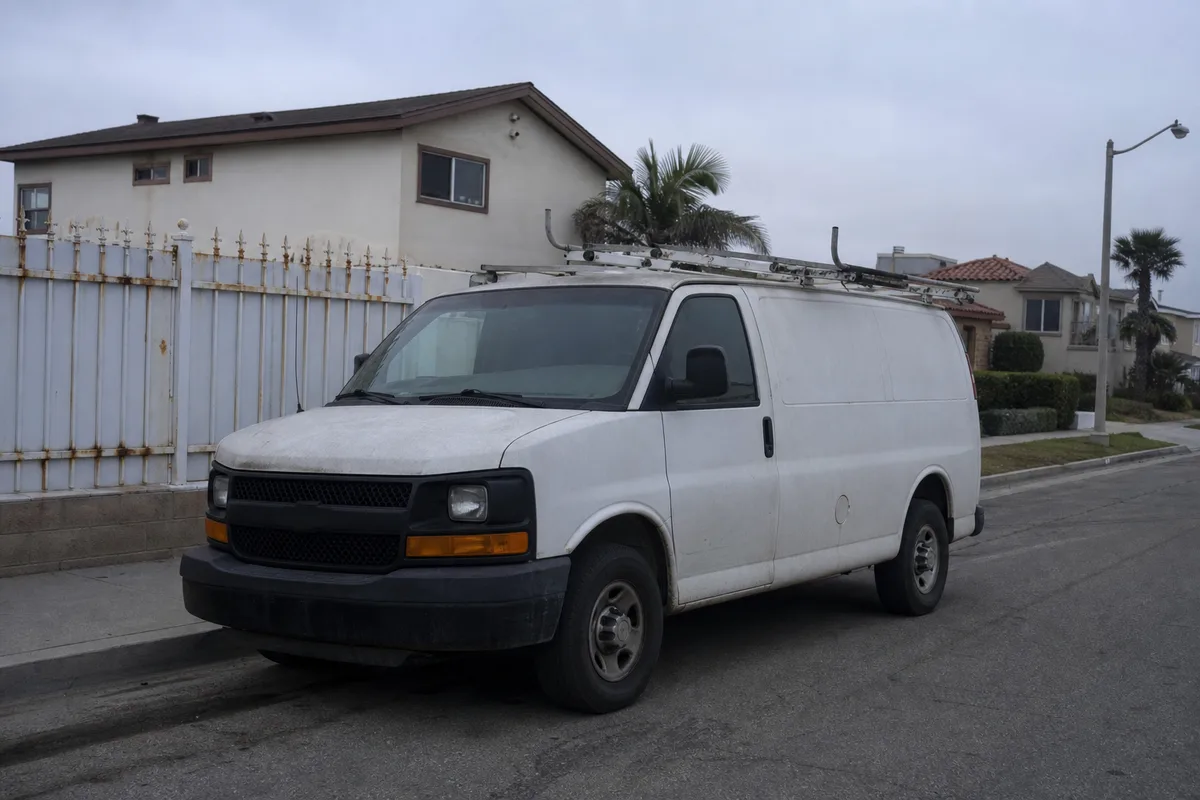 AI answering service for electricians in Oxnard